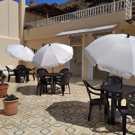 Apartamentos Martell ปลายา เด ซานเตียโก ภายนอก รูปภาพ